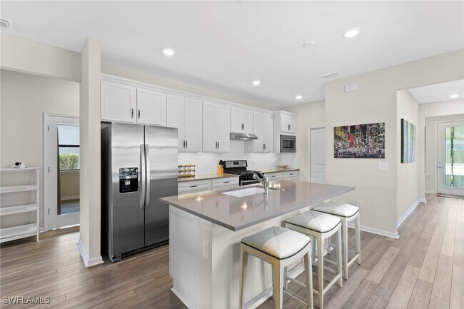 2231 Yellowfin Cir in Naples, FL - Building Photo - Building Photo