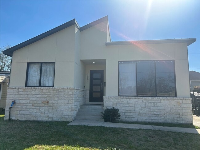 3526 Griggs Rd in Houston, TX - Building Photo - Building Photo