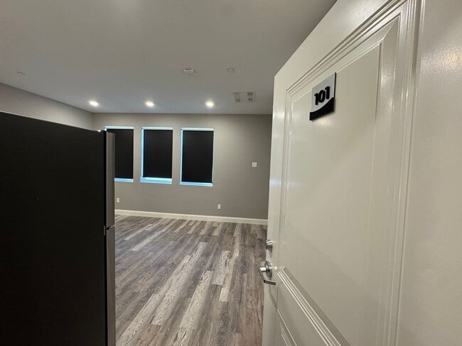 1473 N Shore Rd in Revere, MA - Building Photo - Building Photo