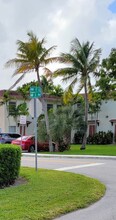 333 NW 17th Ct, Unit 1 in Fort Lauderdale, FL - Building Photo - Building Photo