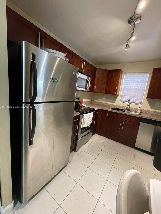 4167 NW 90th Ave in Coral Springs, FL - Building Photo - Building Photo
