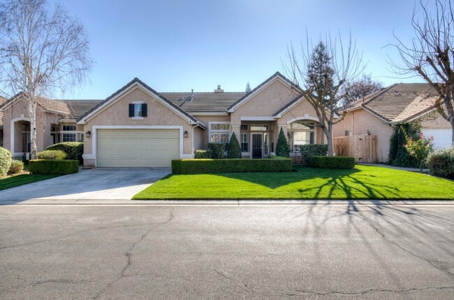 property at 4611 W Rio Bravo Dr