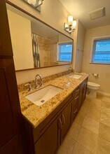6823 Hartland St in Houston, TX - Foto de edificio - Building Photo