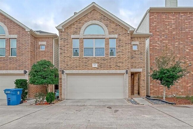 property at 3604 Main Plaza Dr