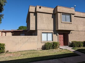 4035 W Mesquite Ln in Phoenix, AZ - Building Photo