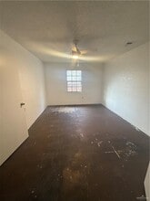 11 Mazatlan St in Mission, TX - Building Photo - Building Photo