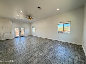 3329 E Glenn St in Tucson, AZ - Building Photo - Building Photo