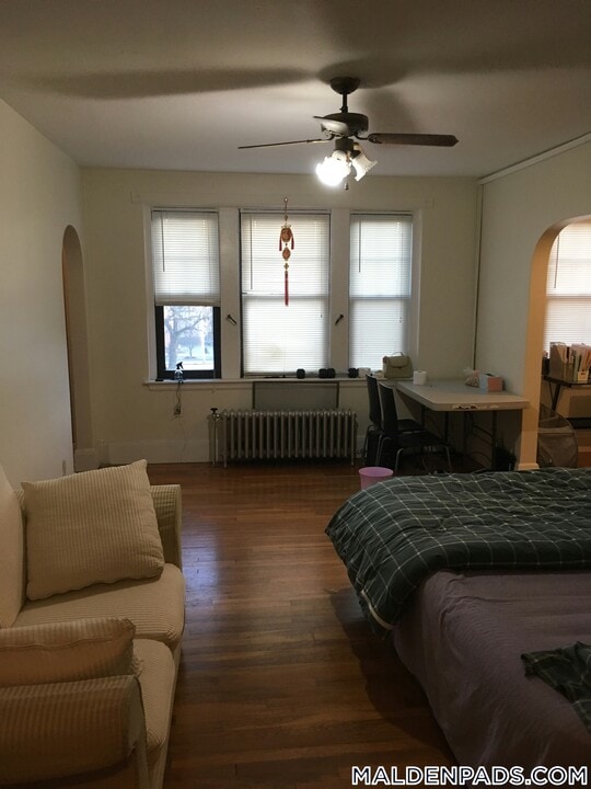 349 Pleasant St in Malden, MA - Building Photo