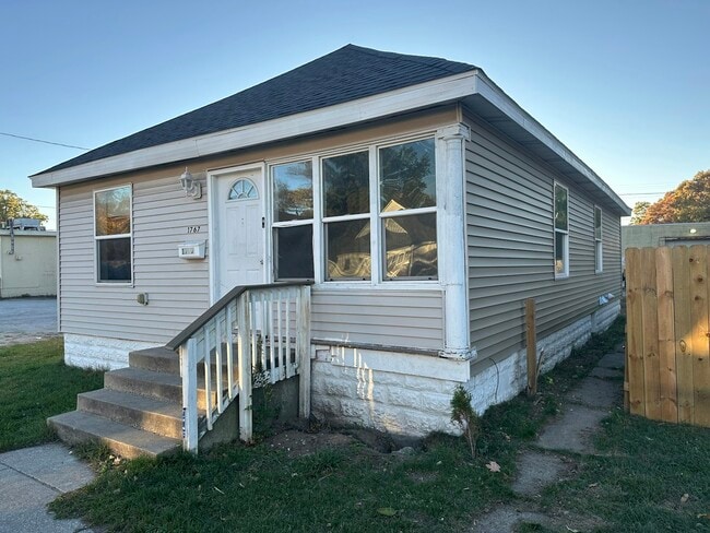 property at 1767 Pine St