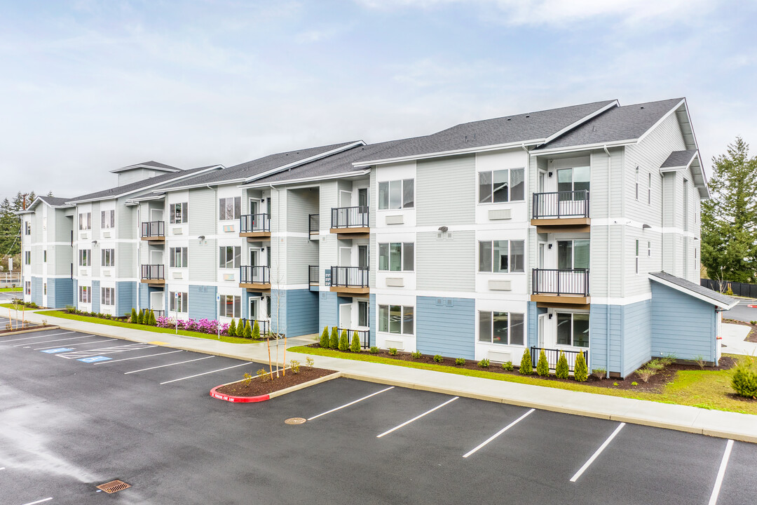 Ellis Apartments in Vancouver, WA - Building Photo