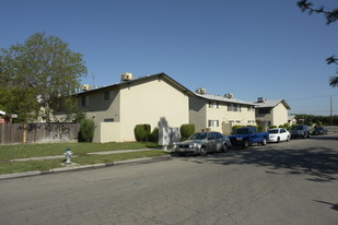 Vista Del Loma Apartments in Fresno, CA - Building Photo