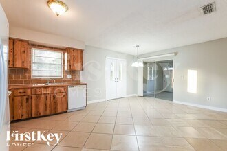 325 Tall Pine Ln in Sanford, FL - Building Photo - Building Photo