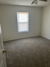 2535 W Monroe St in Springfield, IL - Building Photo - Building Photo