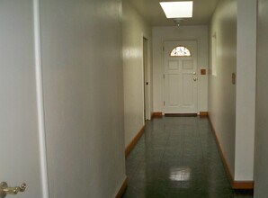 1743 Via Ventana in San Lorenzo, CA - Building Photo - Building Photo