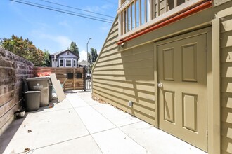 1432 12th St in Oakland, CA - Building Photo - Building Photo