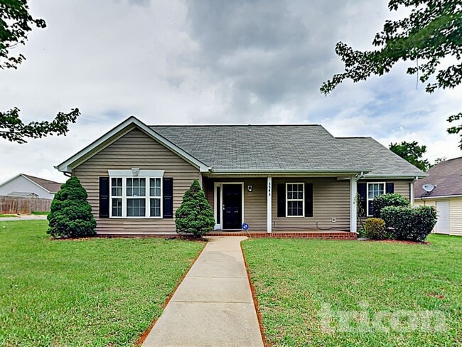 property at 3543 Arvin Dr