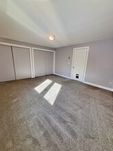 9 McCarthy Rd, Unit Apt 3 in New Gloucester, ME - Building Photo - Building Photo