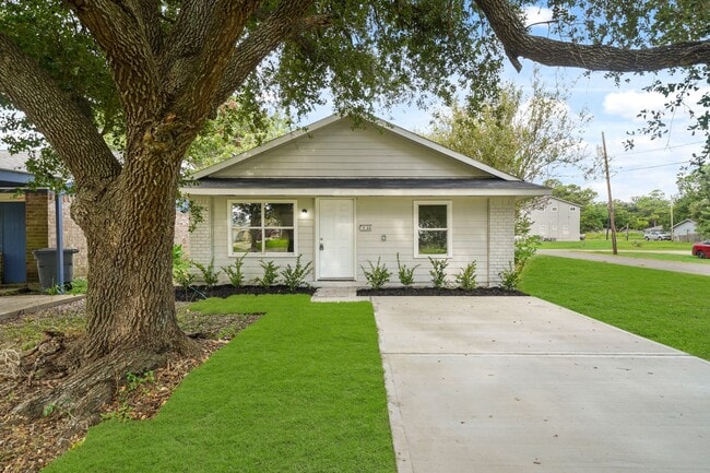 property at 1100 Gilbert Ave
