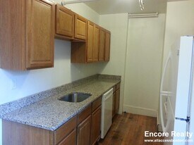 1615 Commonwealth Ave, Unit 14 in Boston, MA - Building Photo