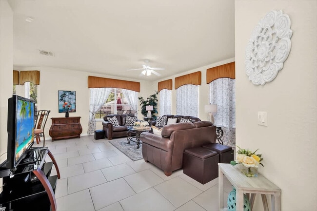 1301 Cypress Pointe Blvd