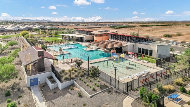 30517 N Oak Dr in Florence, AZ - Building Photo - Building Photo