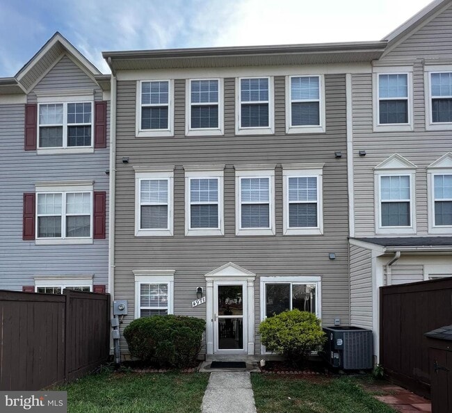 property at 4971 Clarendon Terrace