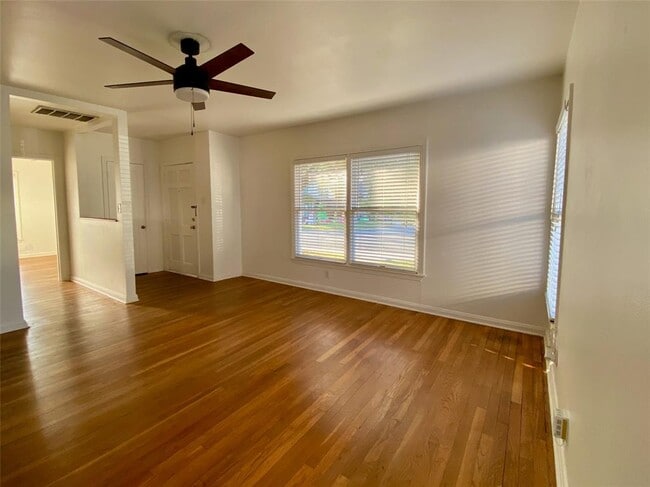 7111 Grover Ave in Austin, TX - Building Photo - Building Photo