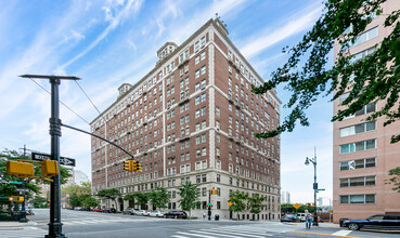 No.1 Sutton Place South in New York, NY - Building Photo - Building Photo