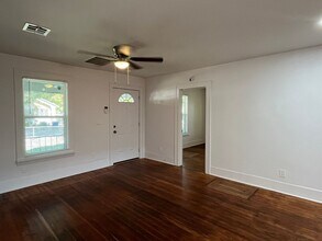 2618 E Admiral Ct in Tulsa, OK - Building Photo - Building Photo