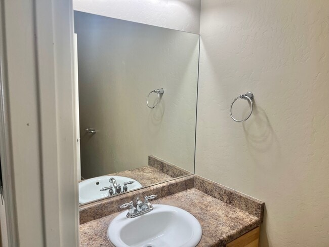 1621 W 300 S in Vernal, UT - Building Photo - Building Photo