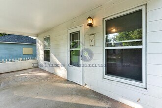 865 10th St NW in Grand Rapids, MI - Building Photo - Building Photo