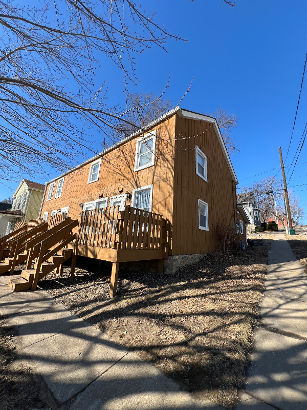 property at 635 Jefferson St