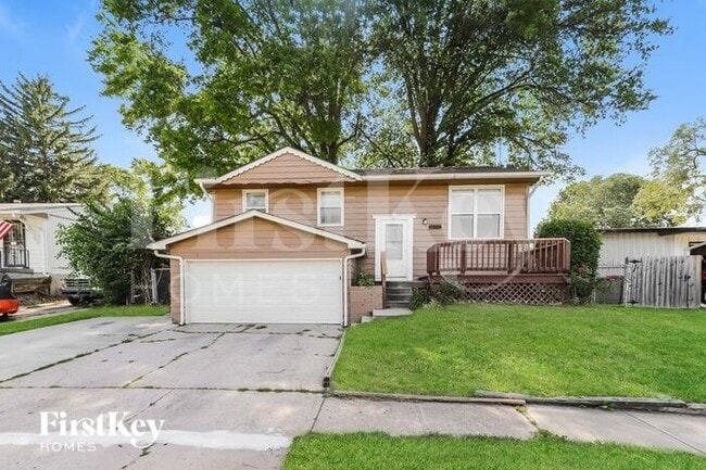 property at 521 Fairlane St