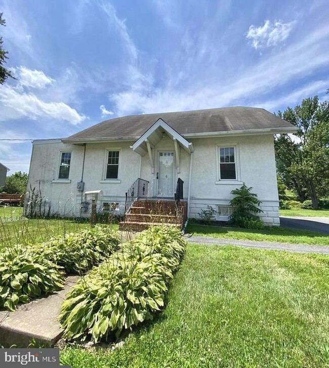 property at 4 Princeton Ave