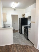 2600 Robert Trent Jones Dr in Orlando, FL - Building Photo - Building Photo
