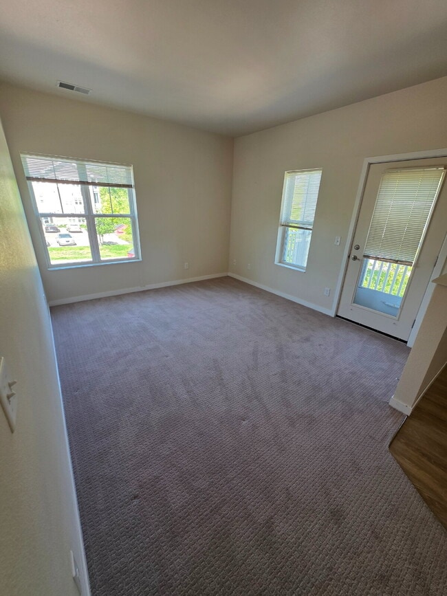 1427 Center Point Rd NE in Cedar Rapids, IA - Building Photo - Building Photo
