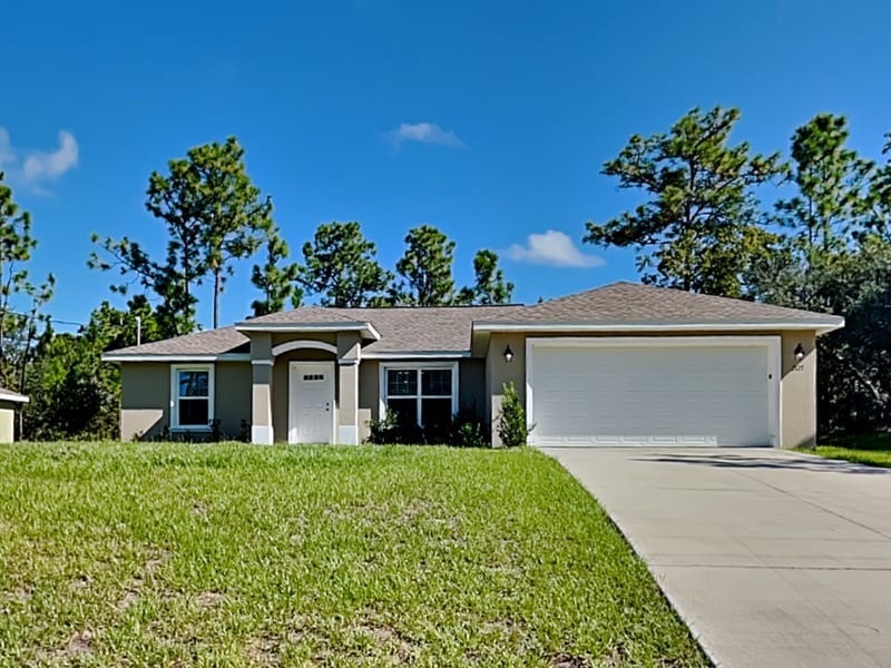 2127 W Landmark Dr in Citrus Springs, FL - Building Photo