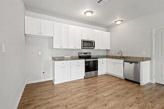 2020 E Myrtle St in Fort Worth, TX - Building Photo - Building Photo