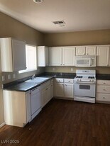 6677 Pendle Priory Ave in Henderson, NV - Building Photo