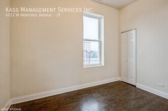 4012 W Armitage Ave in Chicago, IL - Building Photo - Building Photo