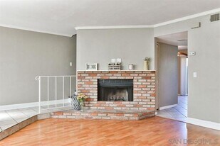 2636 Alpine Blvd in Alpine, CA - Building Photo