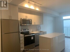 2782 Barton St E in Hamilton, ON - Building Photo - Building Photo