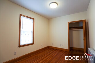 12 Montcalm Ave, Unit 2 in Boston, MA - Foto de edificio - Building Photo