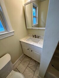 2018 Englewood Ave, Unit B - 6