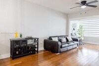 270 NE 191st St photo'