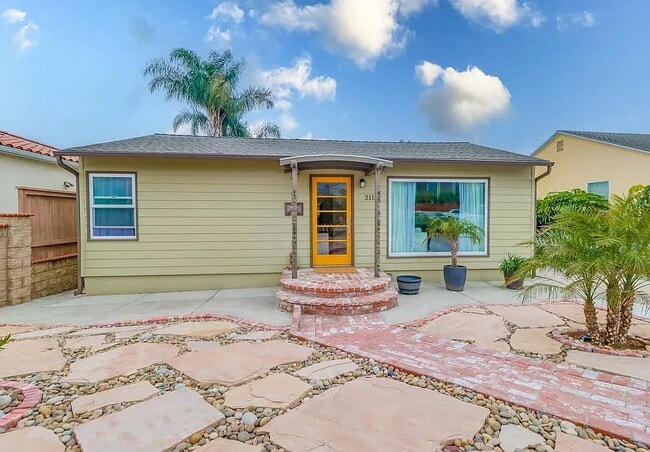 property at 2111 Missouri St