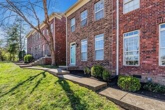 404 Mercomatic Dr in Nashville, TN - Building Photo - Building Photo