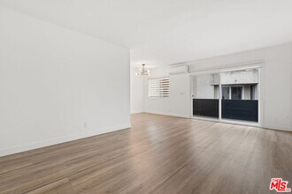 3707 S Canfield Ave in Los Angeles, CA - Building Photo - Building Photo