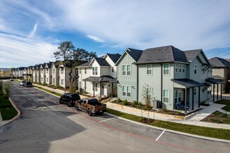Birdsong Leon Springs in San Antonio, TX - Building Photo - Building Photo