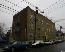 The Redwood in Paterson, NJ - Building Photo - Building Photo